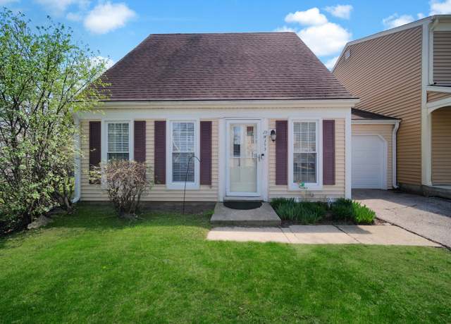 Property at 29w395 Greenbriar Ln, Warrenville, IL 60555, 3 beds, 2 baths