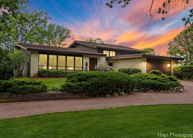 Property at 400 Riverwoods Rd, Mettawa, IL 60045, 4 beds, 3.5 baths