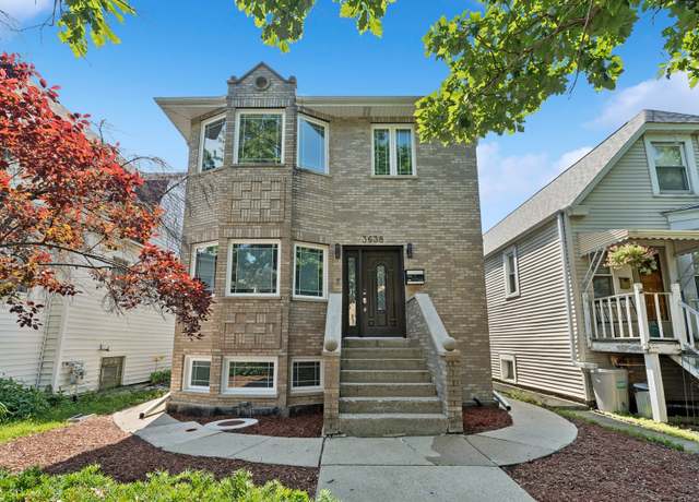 Property at 3638 N Kedzie Ave, Chicago, IL 60618, 6 beds, 3.5 baths
