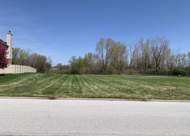 Property at 2112 Nichols Dr, Lynwood, IL 60411