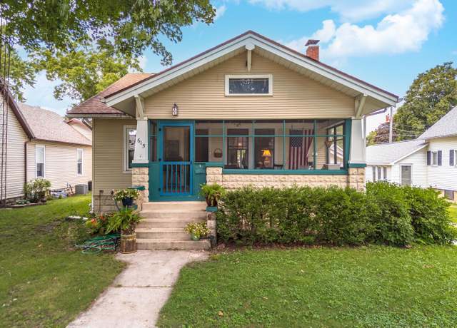 Property at 615 W South St, Pontiac, IL 61764, 4 beds, 1 bath