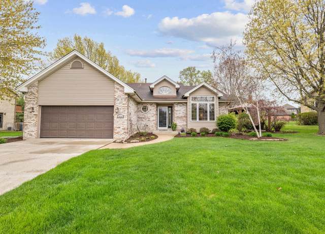 Property at 10539 Willow Ave, Mokena, IL 60448, 3 beds, 2 baths
