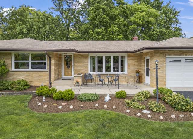 Property at 714 80th St, Downers Grove, IL 60516, 4 beds, 2 baths