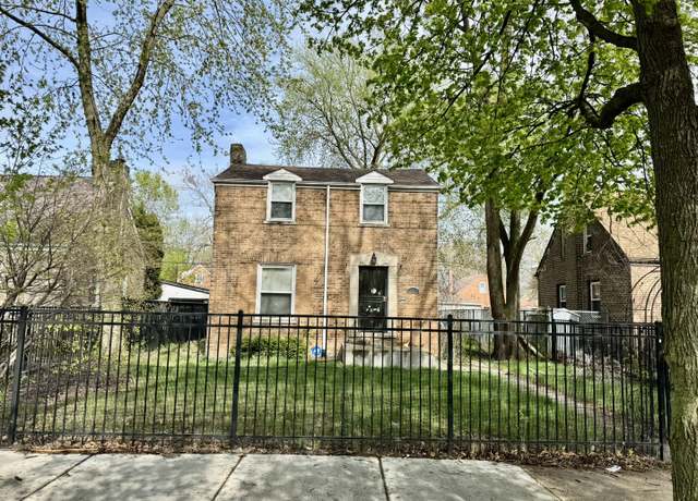 Property at 10035 S Yates Blvd, Chicago, IL 60617, 4 beds, 1.5 baths