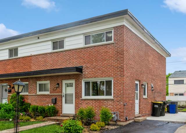 Property at 9114 N Barberry Ln, Des Plaines, IL 60016, 3 beds, 1.5 baths