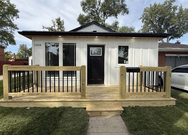 Property at 1934 S 20th Ave S, Maywood, IL 60153, 3 beds, 2 baths