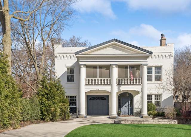 Property at 1030 E 49th St, Chicago, IL 60615, 5 beds, 3.5 baths