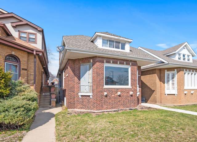 Property at 1040 W 92nd Pl, Chicago, IL 60620, 4 beds, 1 bath