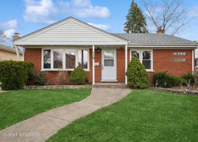 Property at 119 S Pine St, Mount Prospect, IL 60056, 3 beds, 2 baths