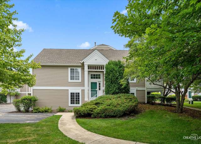 Property at 2321 Twilight Dr, Aurora, IL 60503, 2 beds, 2 baths