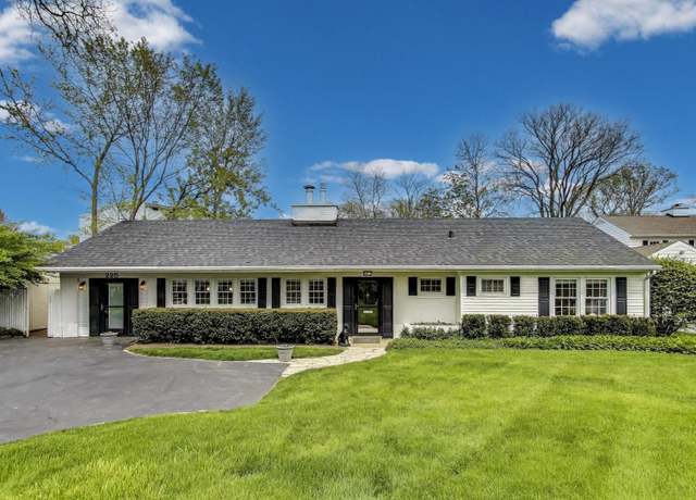 Property at 225 Green Bay Rd, Highland Park, IL 60035, 3 beds, 2 baths