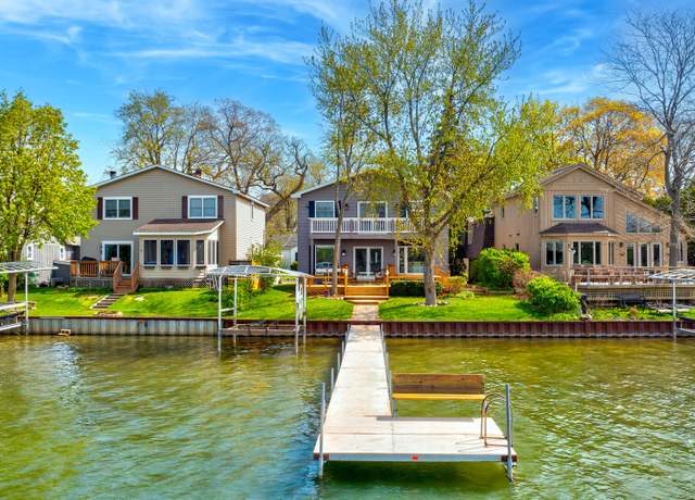 Property at 33750 N Lake Shore Dr, Grayslake, IL 60030, 5 beds, 2 baths