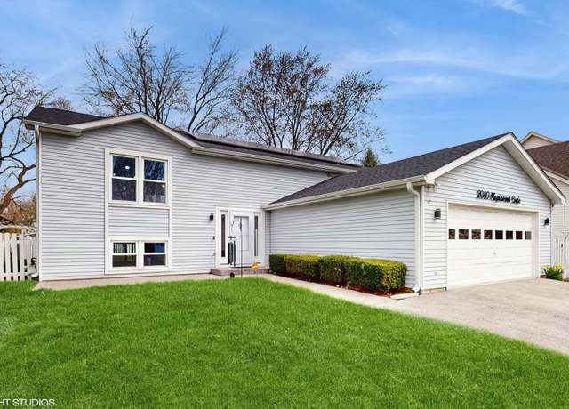 Property at 2080 Maplewood Cir, Naperville, IL 60563, 5 beds, 3 baths