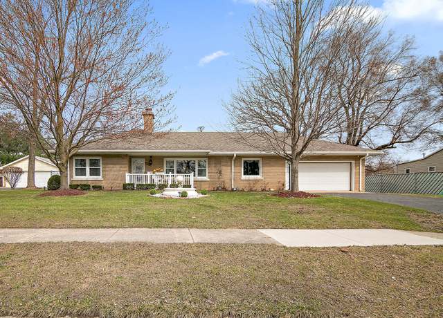 Property at 447 W Guertin St, St. Anne, IL 60964, 3 beds, 1.5 baths