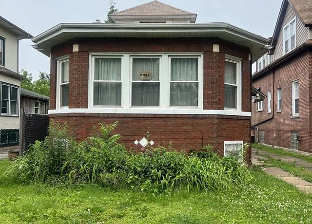 Property at 9953 S Prospect Ave, Chicago, IL 60643, 2 beds, 1 bath