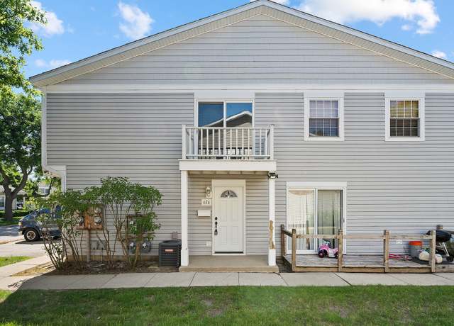 Property at 676 Cleo Ct #676, Wheeling, IL 60090, 3 beds, 1 bath