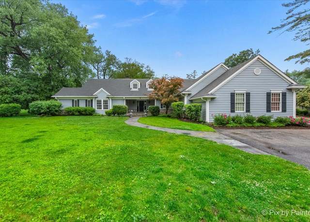 Property at 3 Woodley Mnr, Winnetka, IL 60093, 4 beds, 3.5 baths