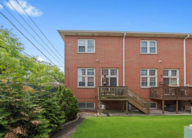 Property at 6235 S Knox Ave Unit K, Chicago, IL 60629, 4 beds, 1.5 baths