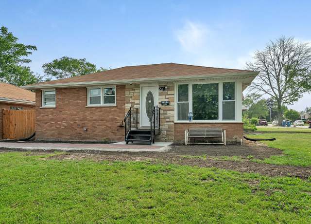 Property at 401 W 14th Pl, Chicago Heights, IL 60411, 3 beds, 2 baths