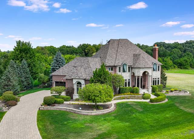 Property at 8127 Shadow Creek Ln, Yorkville, IL 60560, 5 beds, 4.5 baths