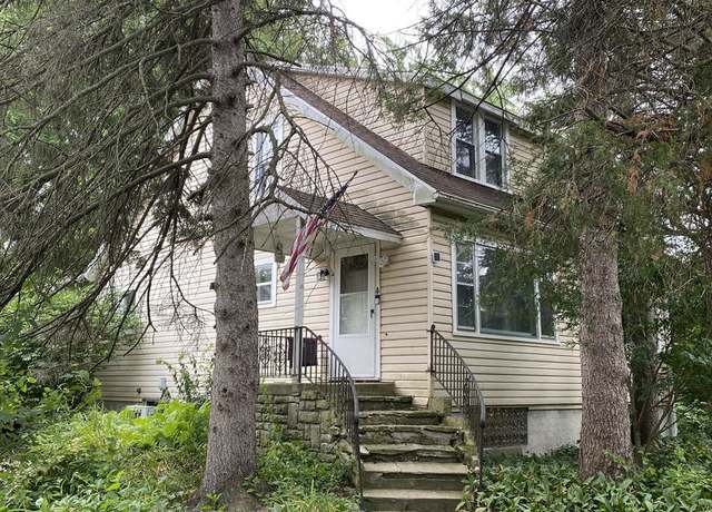 Property at 34069 N Hainesville Rd, Round Lake, IL 60073, 4 beds, 1.5 baths