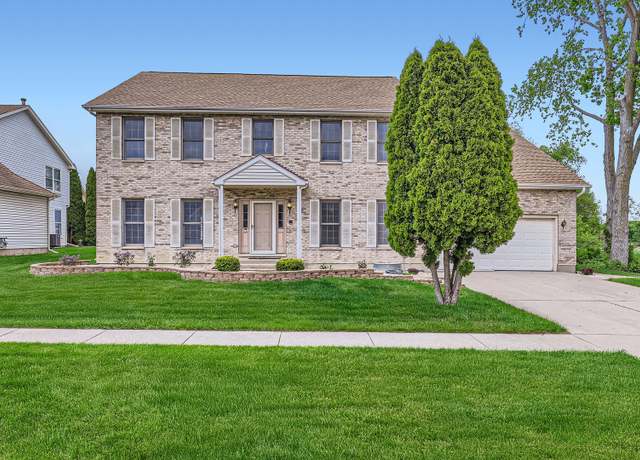 Property at 1574 Crowfoot Cir, Hoffman Estates, IL 60169, 5 beds, 3.5 baths