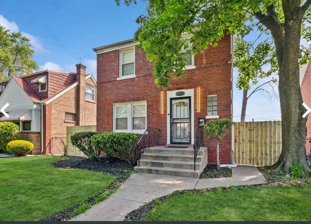 Property at 12923 S Lowe Ave, Chicago, IL 60628, 3 beds, 3 baths