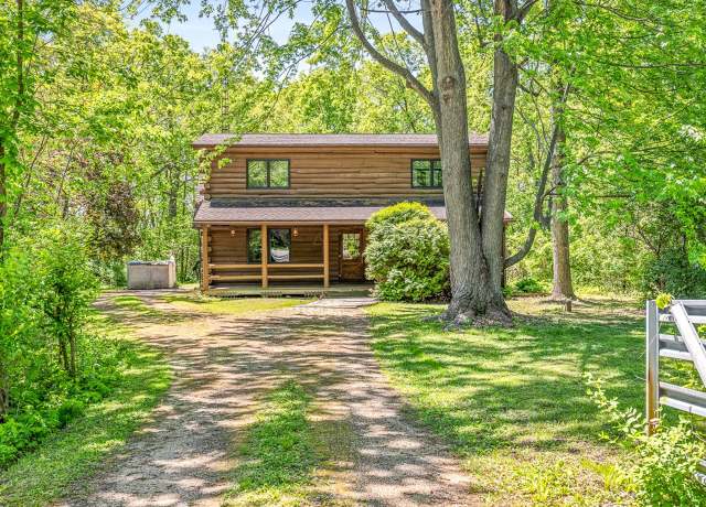 Property at 5123 Walnut Gove, Poplar Grove, IL 61065, 3 beds, 2 baths