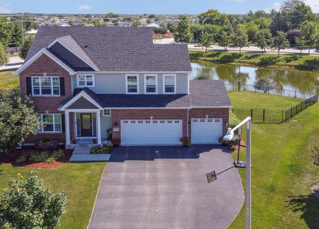 Property at 7200 Yorkshire St, Joliet, IL 60431, 3 beds, 3.5 baths
