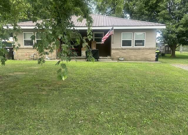 Property at 618 Meadow Lane St, Leroy, IL 61752, 4 beds, 2 baths