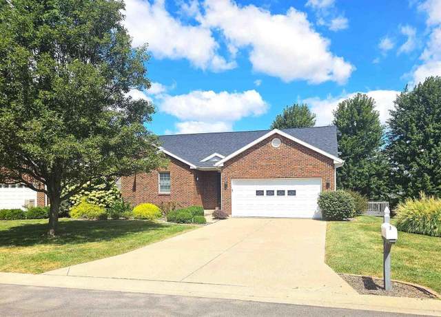 Property at 529 Woodbridge Dr, Quincy, IL 62301, 3 beds, 3 baths