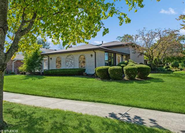 Property at 17000 Cherry Creek Ave, Tinley Park, IL 60487, 3 beds, 2 baths