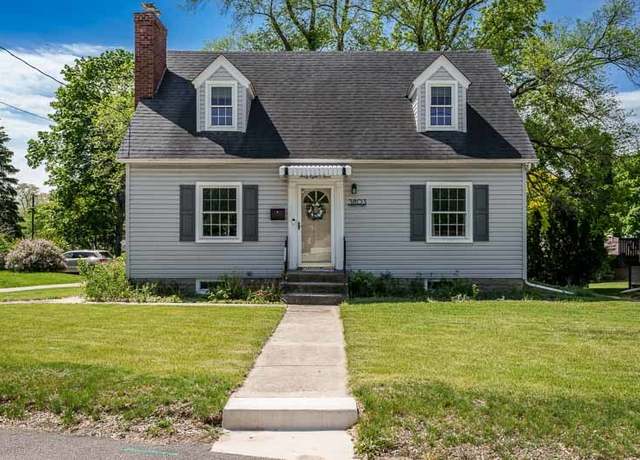 Property at 3803 Charles St, Rockford, IL 61108, 3 beds, 1.5 baths