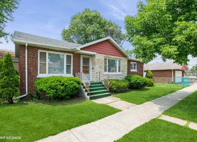 Property at 2318 Krueger St, Blue Island, IL 60406, 2 beds, 1 bath