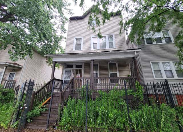 Property at 730 W 51st St, Chicago, IL 60609, 6 beds, 2 baths
