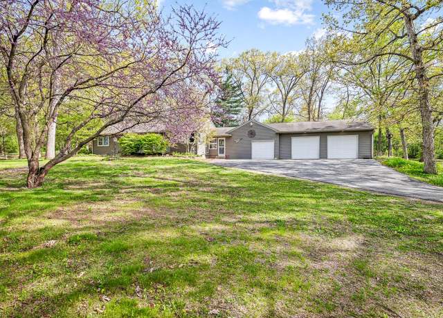 Property at 7785 Prairie Hill Rd, South Beloit, IL 61080, 2 beds, 1.5 baths