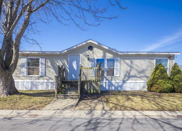 Property at 285 Park Ln, Sauk Village, IL 60411, 3 beds, 2 baths
