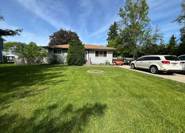 Property at 2 Mildred Ave, Glen Ellyn, IL 60137, 3 beds, 2 baths
