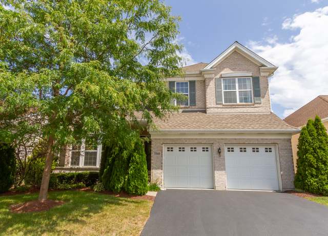 Property at 3848 Valhalla Dr, Elgin, IL 60124, 3 beds, 3 baths