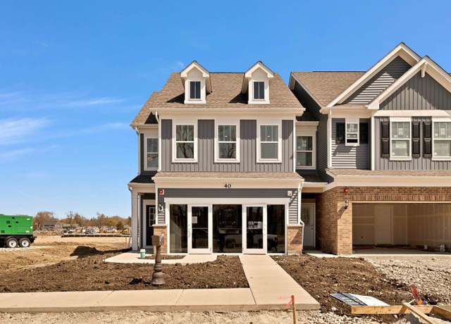 Property at 32 Weirich Way #76002, Batavia, IL 60510, 3 beds, 2.5 baths