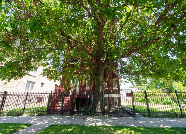 Property at 4730 W Arthington St, Chicago, IL 60644, 5 beds, 2 baths