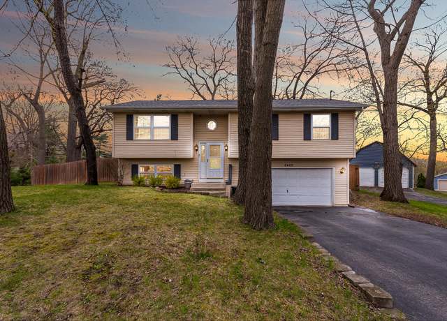 Property at 6402 North Shore Ave, Spring Grove, IL 60081, 3 beds, 2.5 baths