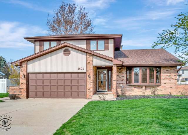 Property at 1421 Delmar Dr, New Lenox, IL 60451, 3 beds, 2.5 baths