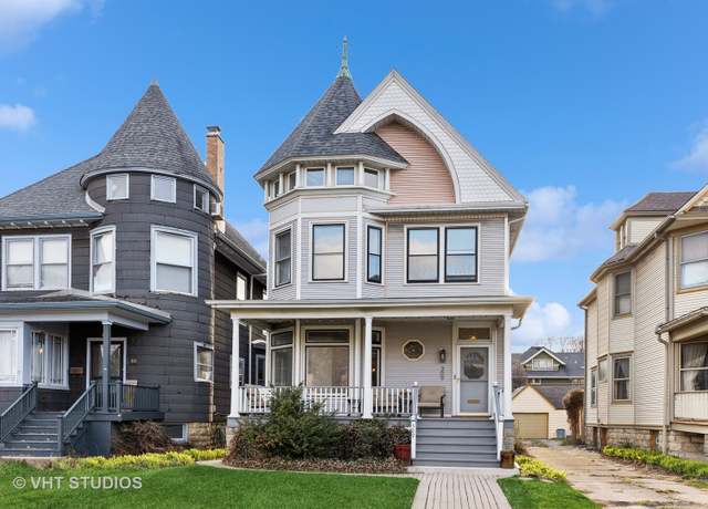 Property at 309 Wesley Ave, Oak Park, IL 60302, 4 beds, 3 baths