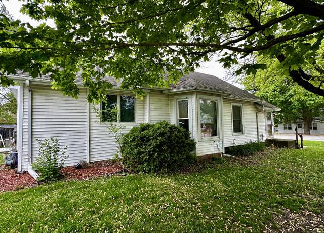 Property at 409 E Main St, Heyworth, IL 61745, 2 beds, 1.5 baths