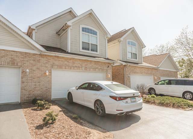 Property at 16146 Hillcrest Cir, Orland Park, IL 60467, 2 beds, 2.5 baths