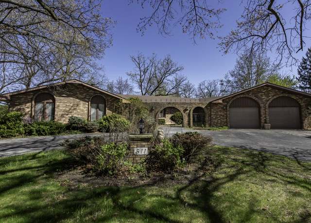 Property at 511 Deerpath Dr, Winthrop Harbor, IL 60096, 4 beds, 3 baths