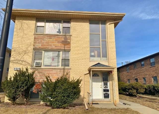Property at 5706 St. Charles Rd, Berkeley, IL 60163, 7 beds, 3 baths