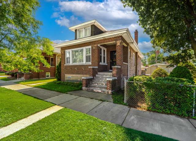 Property at 1242 Highland Ave, Berwyn, IL 60402, 2 beds, 2 baths