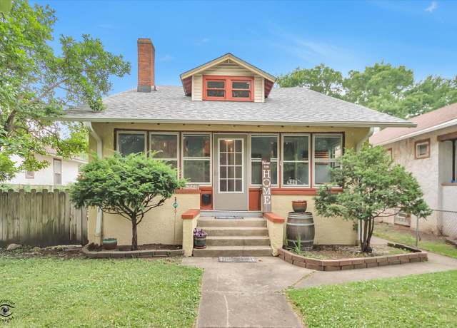 Property at 9826 S Walden Pkwy, Chicago, IL 60643, 5 beds, 1.5 baths